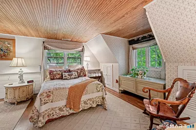 33 Center Drive, Greenwich, CT 06870 - Photo 11