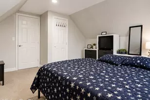 321 Middle Turnpike W, Manchester, CT 06040 - Photo 3