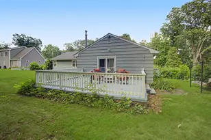 1192 Paradise Ave, Hamden, CT 06514 - Photo 29