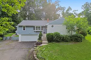 1192 Paradise Ave, Hamden, CT 06514 - Photo 1
