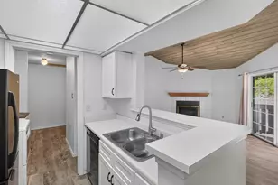 23 Chase Oak Ct, Groton, CT 06340 - Photo 11