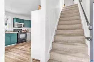 69-1/2 Franklin St, Ansonia, CT 06401 - Photo 17