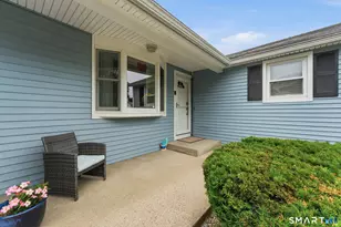 10 Miller Ave, Waterford, CT 06375 - Photo 5