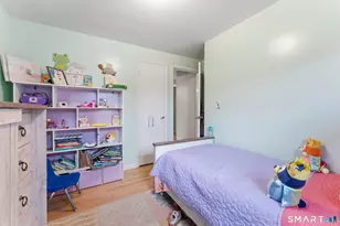 10 Miller Ave, Waterford, CT 06375 - Photo 21