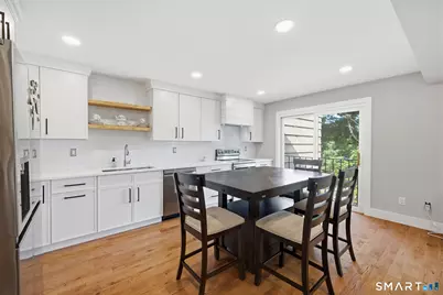 201 Highview Avenue #D2, Stamford, CT 06907 - Photo 7