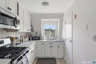 72 Evergreene, Wallingford, CT 06492 - Photo 5