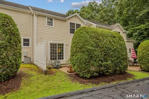 17 Parkwoods Dr, Norwich, CT 06360 - Photo 29