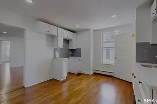 24 Bond St, Hartford, CT 06114 - Photo 13