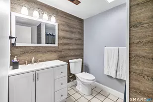 9 Benz St, Ansonia, CT 06401 - Photo 27
