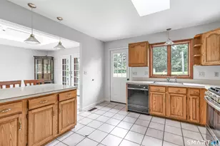 9 Benz St, Ansonia, CT 06401 - Photo 17