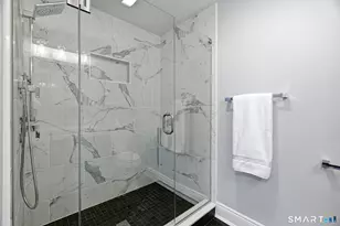929 Pequot Ave, New London, CT 06320 - Photo 23