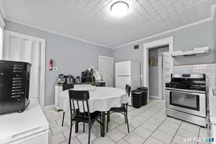 80-82 Poplar St, Bridgeport, CT 06605 - Photo 5
