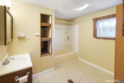 383 Putnam Pike, Killingly, CT 06241 - Photo 23