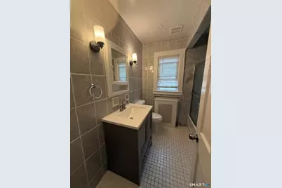 293 Beechmont Avenue #2nd floor, Bridgeport, CT 06606 - Photo 7