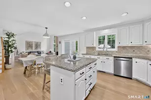 16 Founders Way, Monroe, CT 06468 - Photo 11