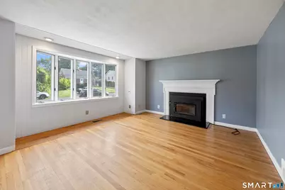 39 Whiteside Street, Newington, CT 06111 - Photo 5