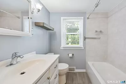 39 Whiteside Street, Newington, CT 06111 - Photo 17