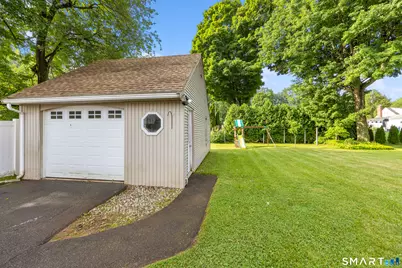 39 Whiteside Street, Newington, CT 06111 - Photo 35