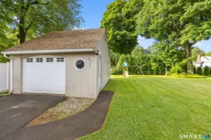 39 Whiteside St, Newington, CT 06111 - Photo 35