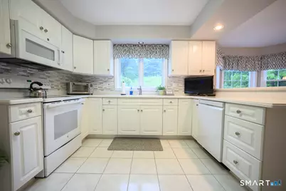 4 Kimberwick Court #4, Middlebury, CT 06762 - Photo 3