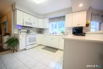 4 Kimberwick Court #4, Middlebury, CT 06762 - Photo 5
