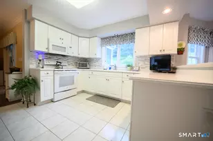 4 Kimberwick Ct, Middlebury, CT 06762 - Photo 5