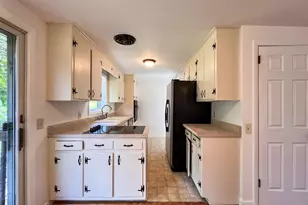 2 Johnnie Ct, Ledyard, CT 06339 - Photo 13