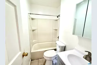 202 Sixth Street #1st Fl, Bridgeport, CT 06607 - Photo 3