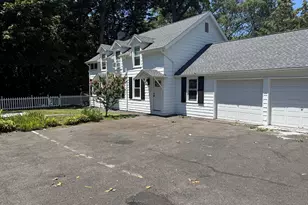 100 Holmes Ave, Darien, CT 06820 - Photo 25