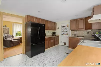 304 Norwich Road, Plainfield, CT 06374 - Photo 9