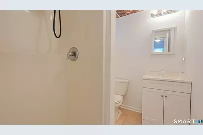 45 Daytona Street, West Haven, CT 06516 - Photo 23