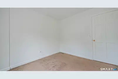 45 Daytona Street, West Haven, CT 06516 - Photo 17