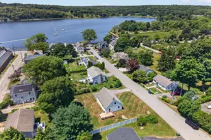 8 Pleasant St, Stonington, CT 06355 - Photo 37