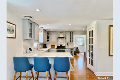 23 Sleepyhollow Drive, Norwalk, CT 06851 - Photo 5