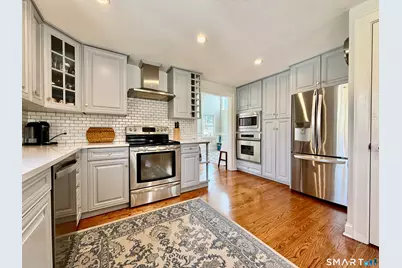23 Sleepyhollow Drive, Norwalk, CT 06851 - Photo 7