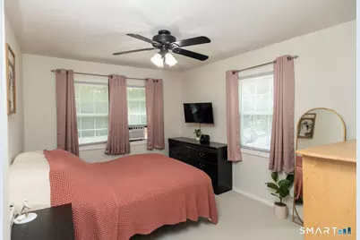 646 Howe Avenue #8, Shelton, CT 06484 - Photo 11