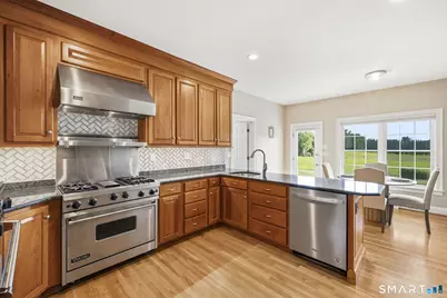29 Halladay Avenue West, Suffield, CT 06078 - Photo 9