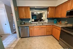 64 Simsbury Landing, Simsbury, CT 06070 - Photo 11