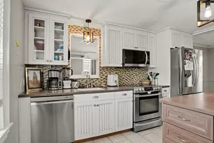 43 Glendale Rd, Stratford, CT 06614 - Photo 13