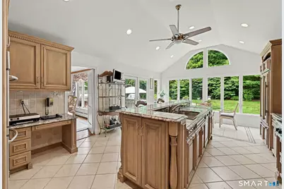 29 Old Logging Road, Stamford, CT 06903 - Photo 9