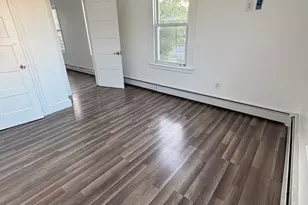 370 Washington St, New Britain, CT 06053 - Photo 9