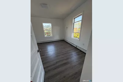 370 Washington Street, New Britain, CT 06053 - Photo 11