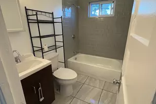 370 Washington St, New Britain, CT 06053 - Photo 7