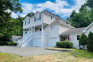 11 Trout Brook Cir, Newtown, CT 06470 - Photo 3
