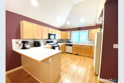 11 Trout Brook Circle #11, Newtown, CT 06470 - Photo 17