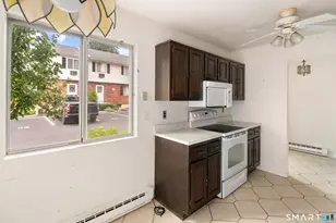 44 Cerretta St, Stamford, CT 06907 - Photo 9