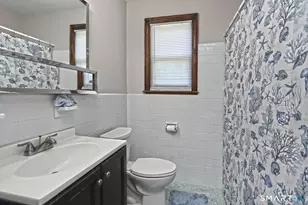 53 Raycroft St, Milford, CT 06461 - Photo 35