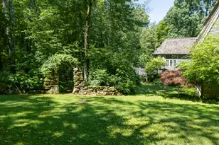 82 Taunton Hill Rd, Newtown, CT 06470 - Photo 7