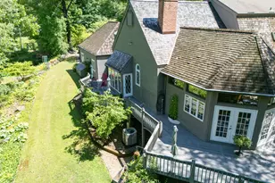 82 Taunton Hill Rd, Newtown, CT 06470 - Photo 3