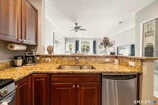 86 Park Pl Cir, West Hartford, CT 06110 - Photo 5